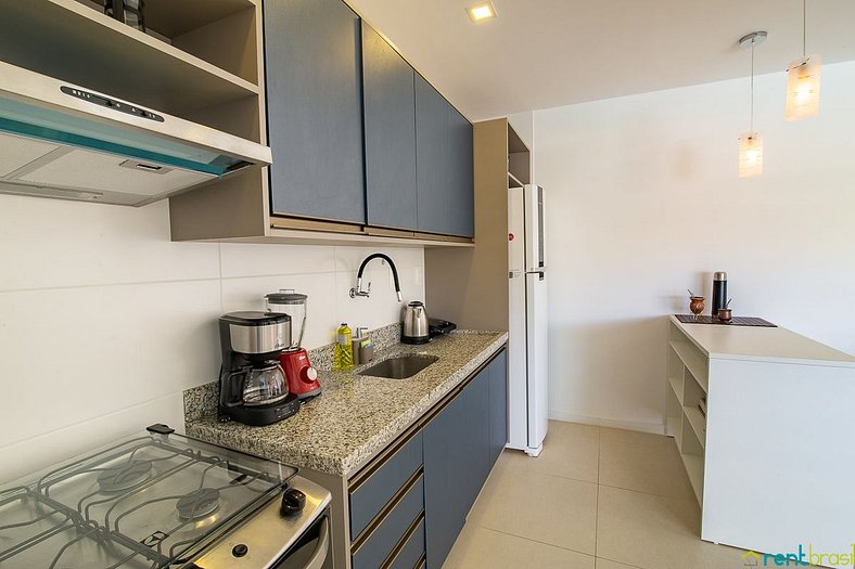 Apartamento 2/4 (1 suíte e 2 banheiros) mobiliado, à venda e